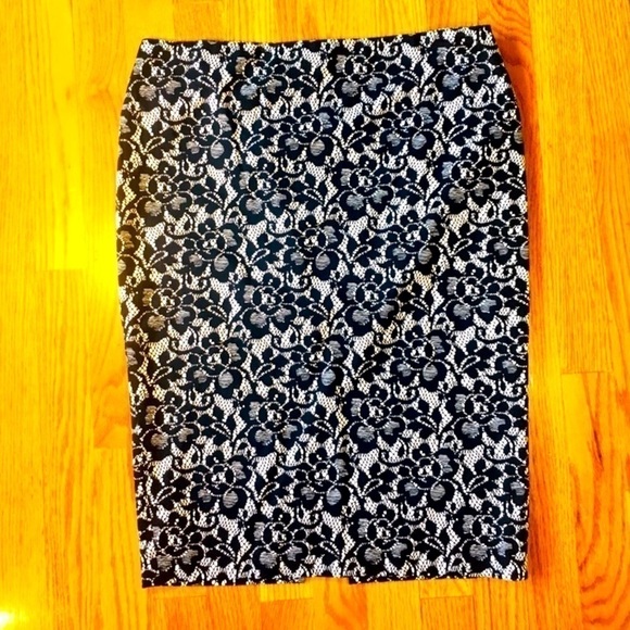 D&G Rare Vintage Pencil Skirt Never Used Size 8​ - Picture 1 of 8